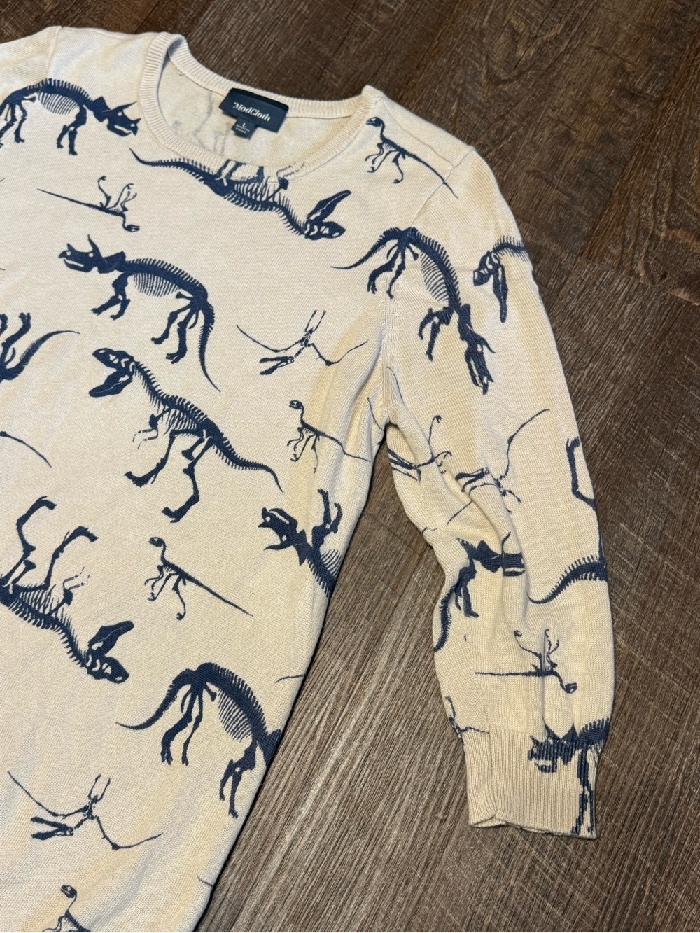 Lrg ModCloth 3/4 Sleeve Cream & Grey/Bluish Dinosaur Sweater - Picture 4 of 10